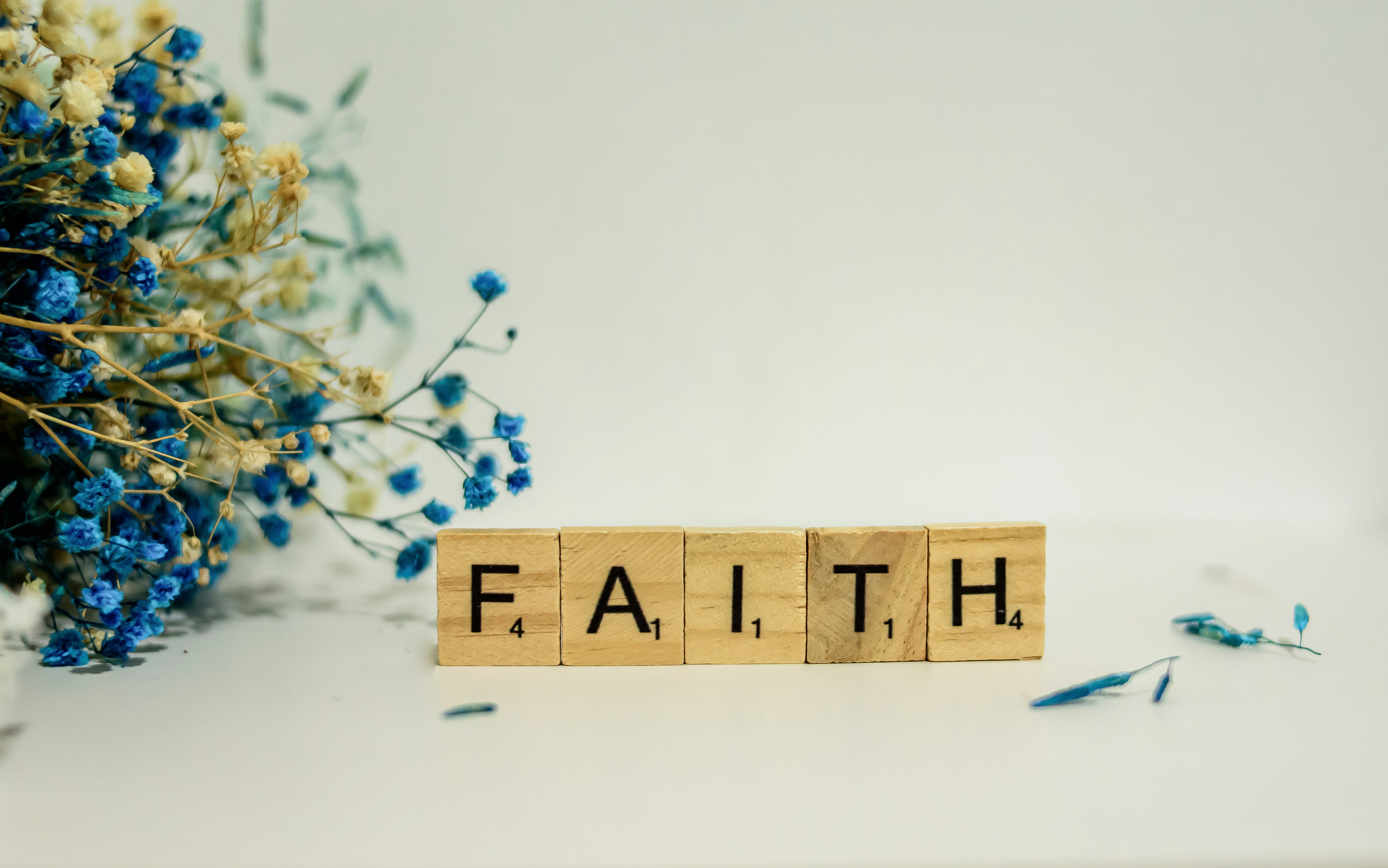 Faith and the Professional Psychic-Medium – Purple Door Soul Source
