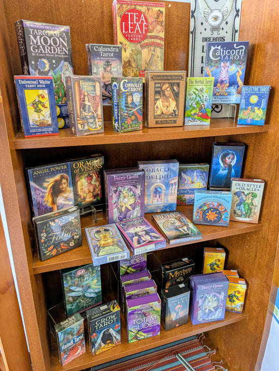 26-0425 | SAT APR 25 | Oracle Card Reading — Unlock Your Intuitive Insight